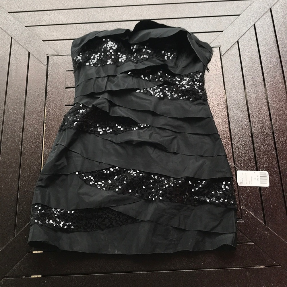 Forever 21 strapless dress